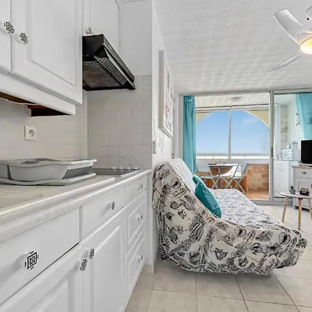 Magnificent 28 Square Meters Located In Lejlighed Leucate