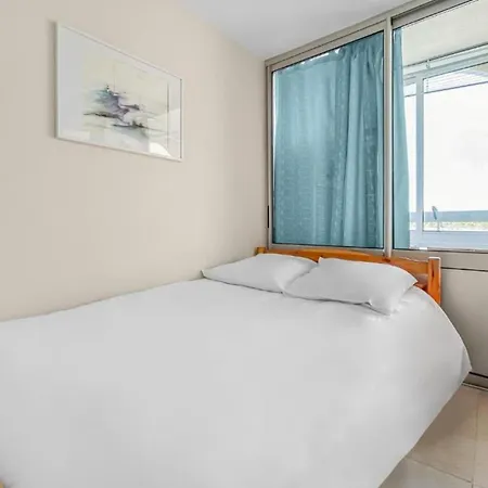 Magnificent 28 Square Meters Located In * 勒卡特