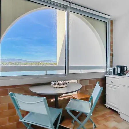 Magnificent 28 Square Meters Located In Lejlighed Leucate